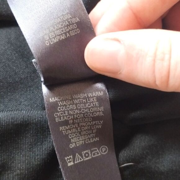 Set of Three Liz Claiborne Tops, Women's Size XL- 2 Black Tanks and 1 Pink Tee - Picture 11 of 16